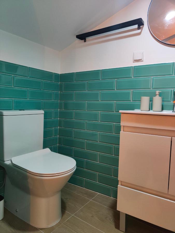 Wood Essence Apartment - Cozy Balcony Coimbra Bagian luar foto